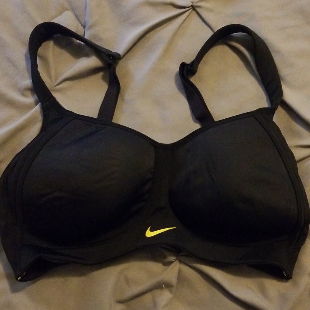 Nike Pro 360 Sports Bra